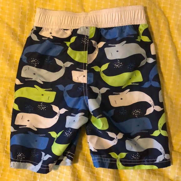 Old Navy Boy’s Swim Trunks Shark & Whale 4T 🦈 🐳 - Picture 5 of 6
